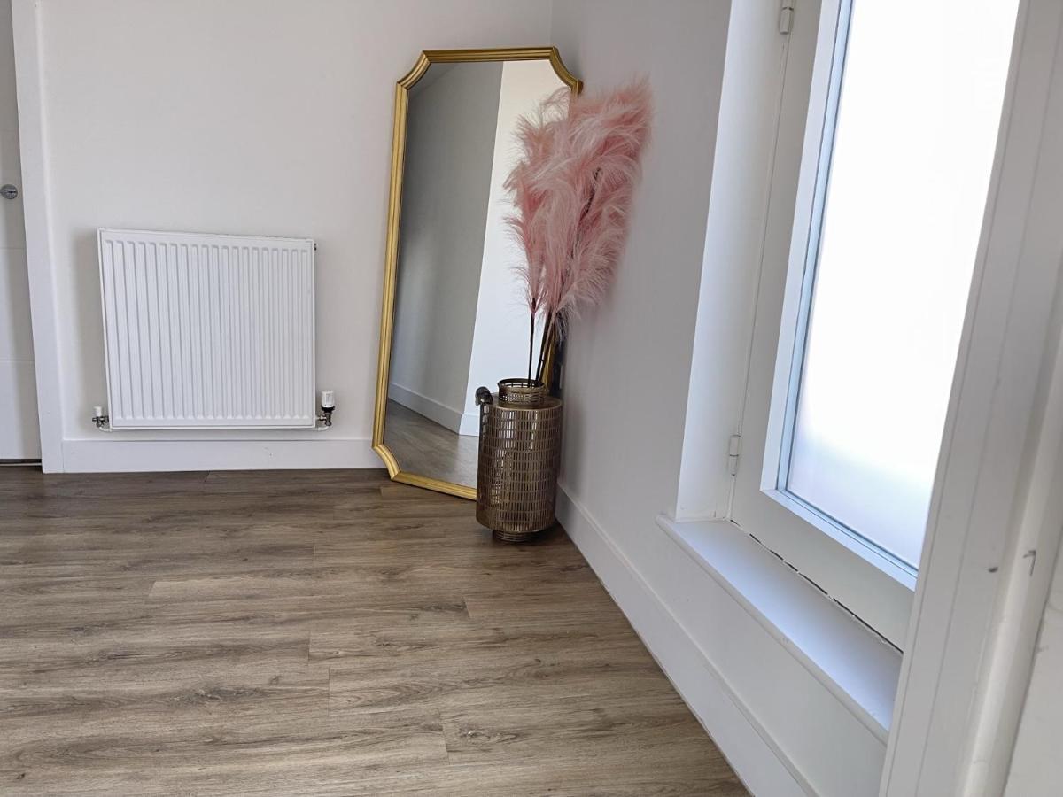 City Centre, Sleeps 7, Stunning Views & Parking, Interconnected Rooms Long Stay Work Contractor Leisure, Diamond Penthouse CBG Exterior foto