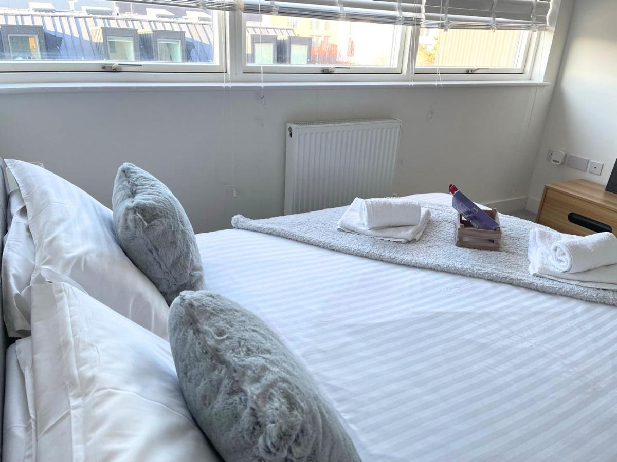 City Centre, Sleeps 7, Stunning Views & Parking, Interconnected Rooms Long Stay Work Contractor Leisure, Diamond Penthouse CBG Exterior foto