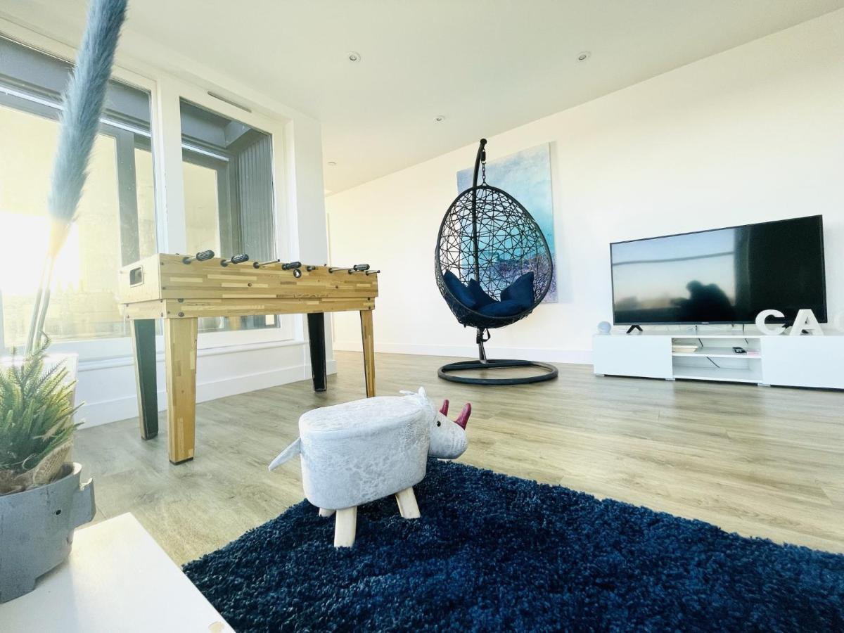 City Centre, Sleeps 7, Stunning Views & Parking, Interconnected Rooms Long Stay Work Contractor Leisure, Diamond Penthouse CBG Exterior foto