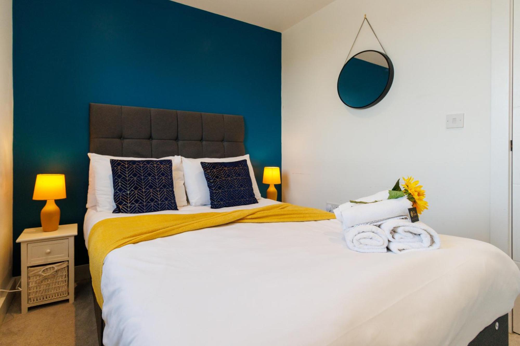 City Centre, Sleeps 7, Stunning Views & Parking, Interconnected Rooms Long Stay Work Contractor Leisure, Diamond Penthouse CBG Exterior foto